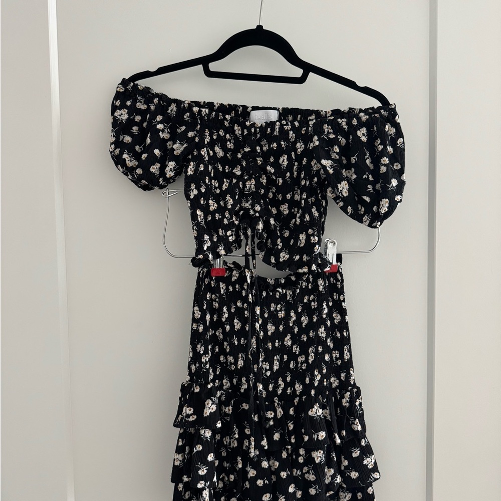 isalis Floral Off-Shoulder Dress set